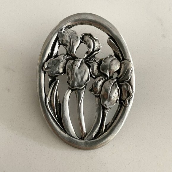 Seagull Canada Vintage Pewter Metal Floral Motif Oval Brooch - Picture 1 of 4
